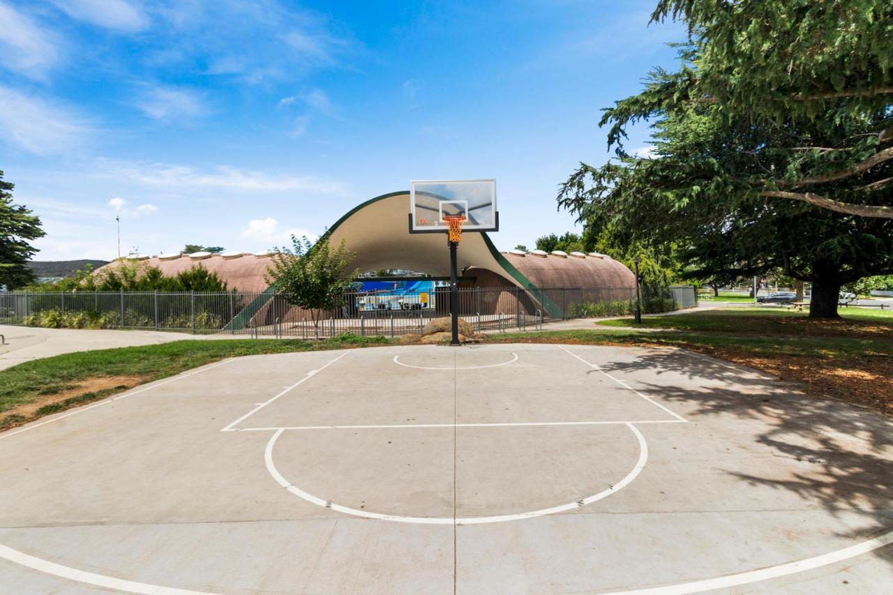 Hotel Queanbeyan Canberra Exterior foto